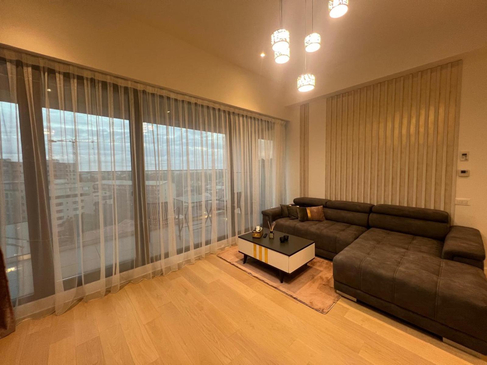 One Verdi Luxury Apartments بوخارست الغرفة الصورة